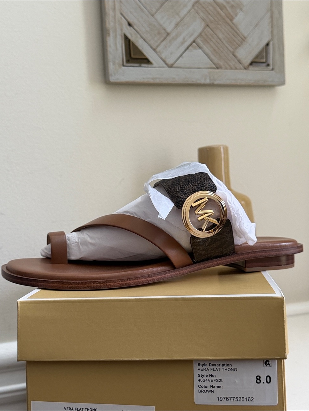NIB Michael Kors Vera Flat Thong Sandal Size 8 - Picture 4 of 11